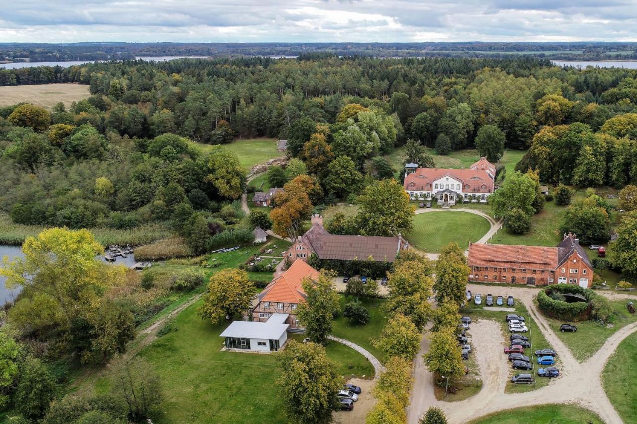 Gut Gross Zecher - Ferienzimmer Seedorf  Exterior foto